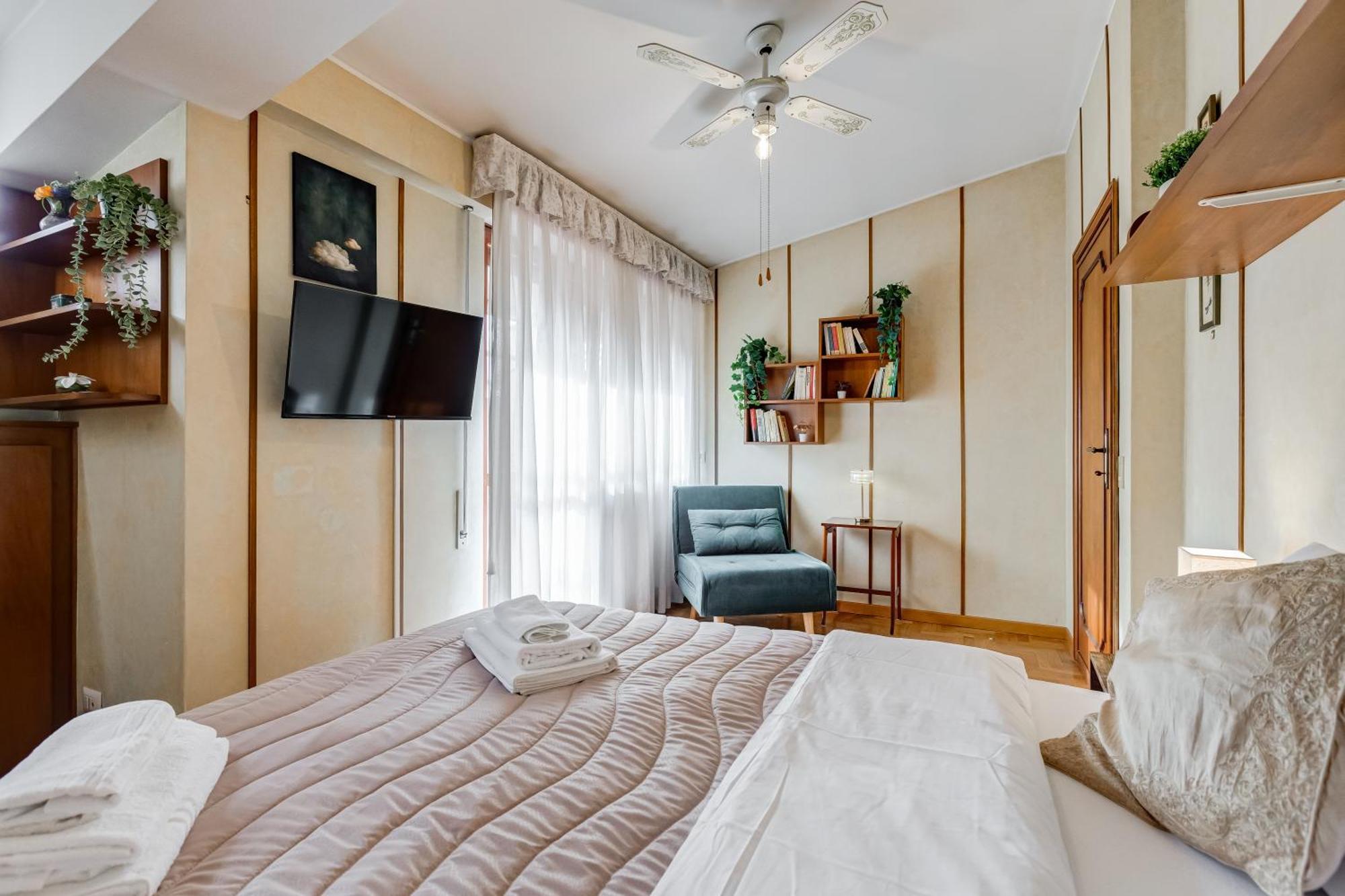 The Elegant Penthouse - Ampio Attico Con Posto Auto * Roma