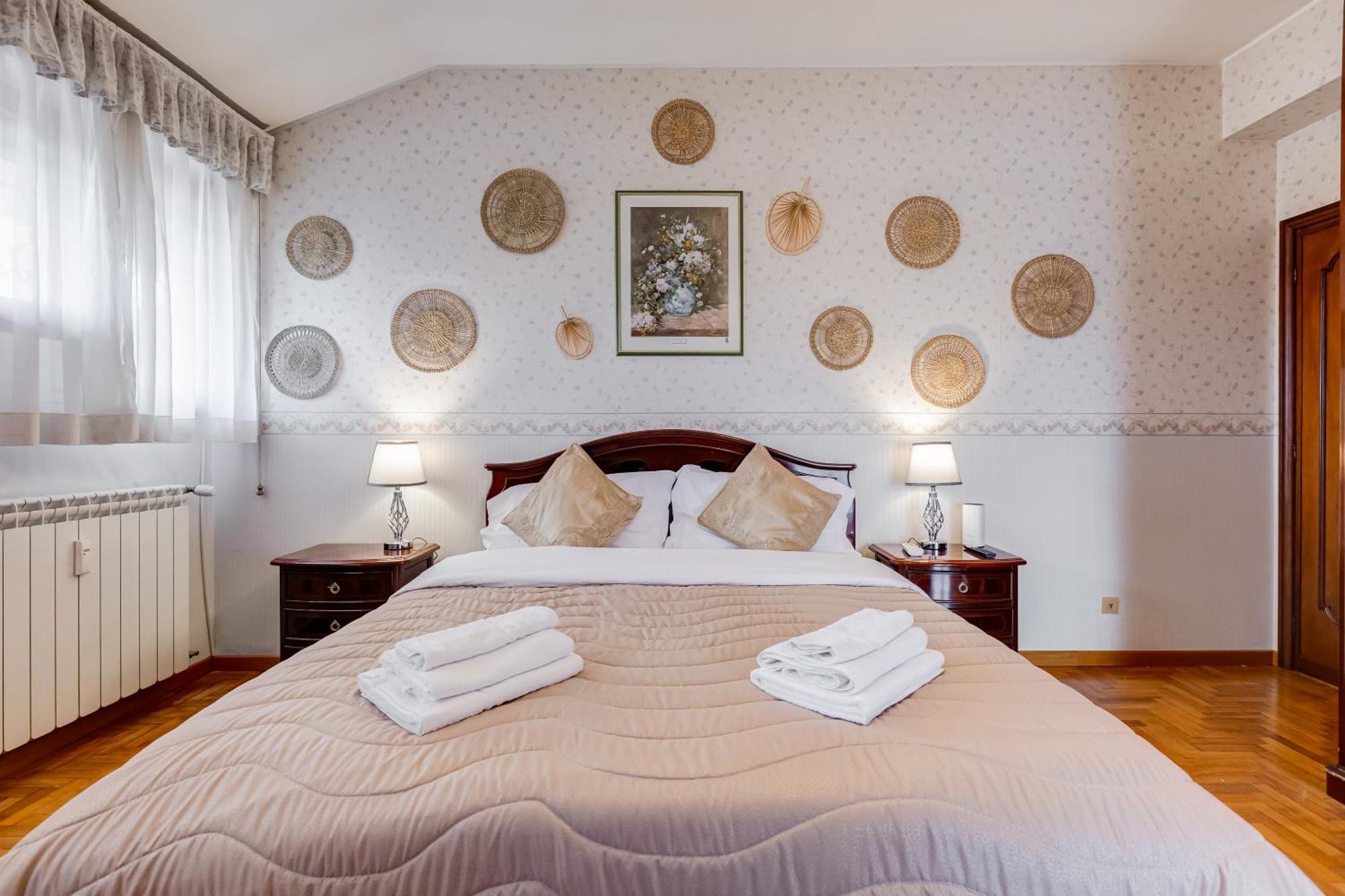 The Elegant Penthouse - Ampio Attico Con Posto Auto Appartamento *