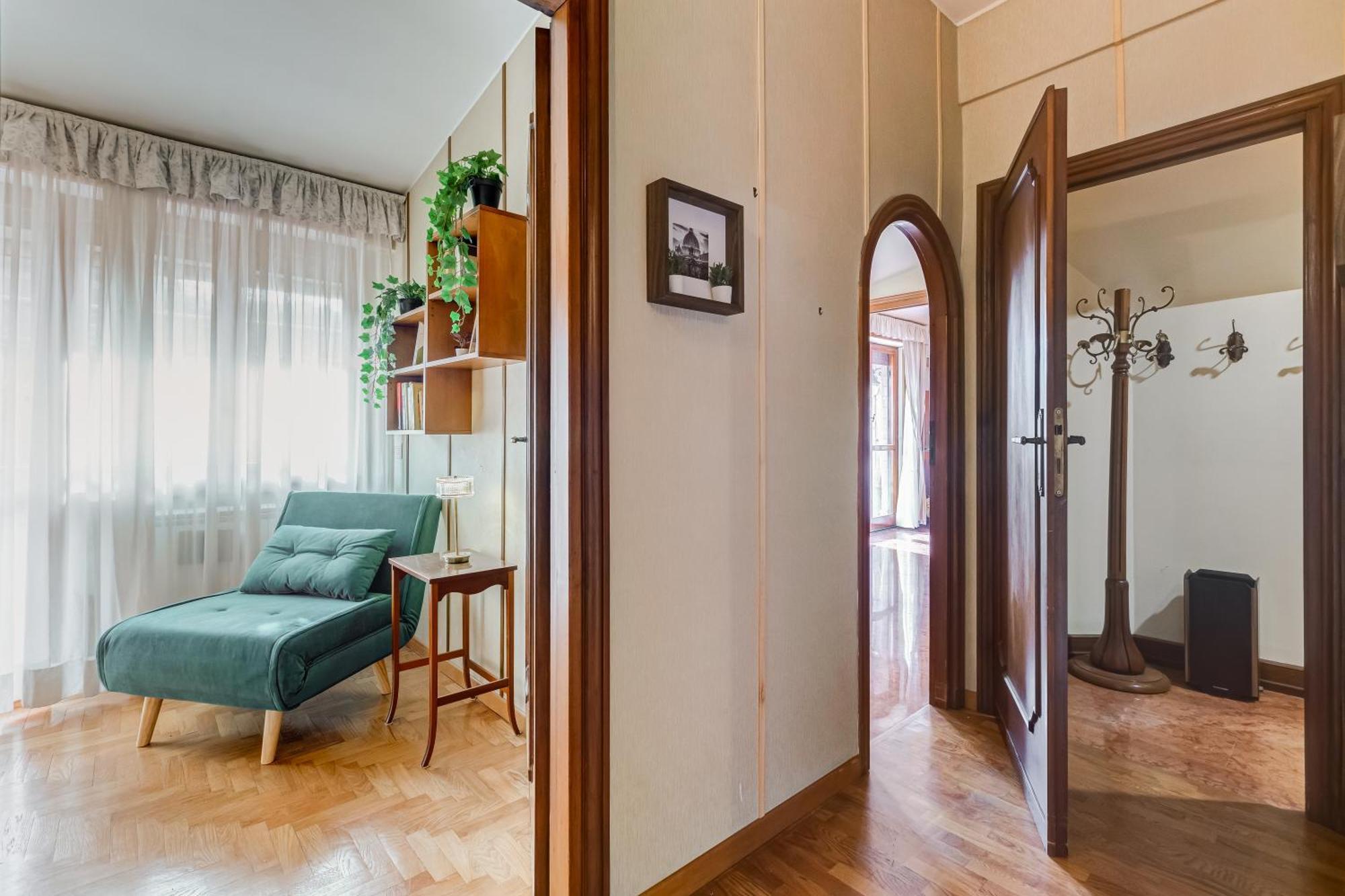 The Elegant Penthouse - Ampio Attico Con Posto Auto Apartamento *