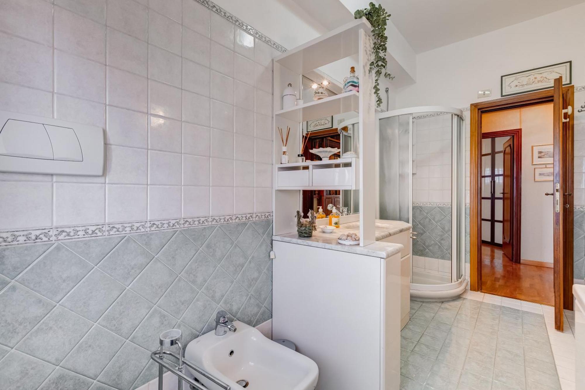 The Elegant Penthouse - Ampio Attico Con Posto Auto Appartamento